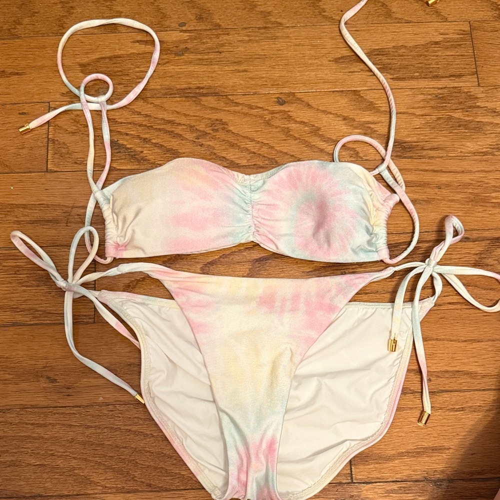 PQ Tie-Dye Bikini Set size SMALL never worn